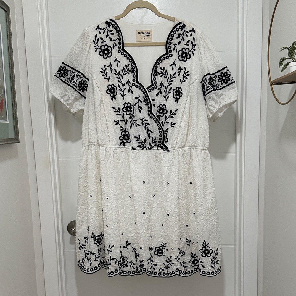 Savanna Jane Plus Size 1X White and Black Floral Sundress